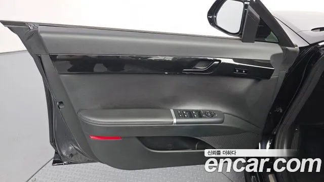 Hyundai Grandeur GN7 — Фото автомобиля 13