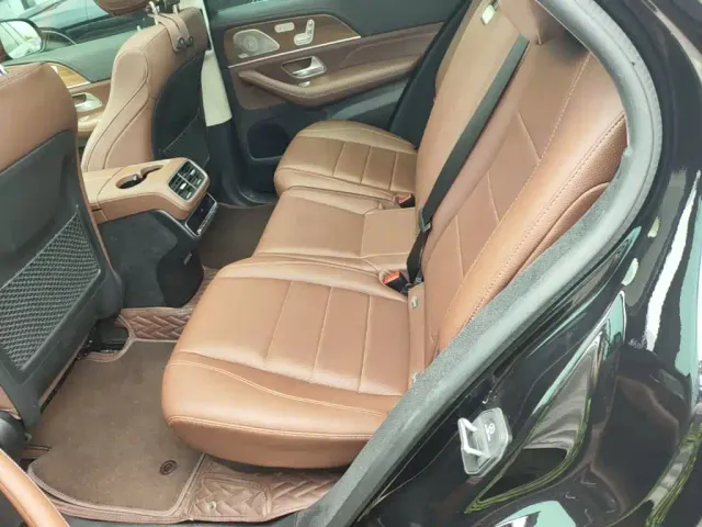 Mercedes-Benz GLE-Class — Фото автомобиля 21