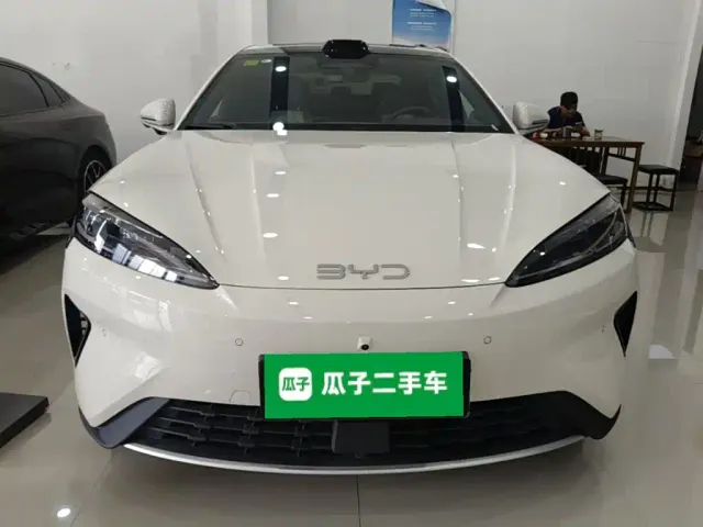 BYD Seal 07 DM-i — Фото автомобиля 2