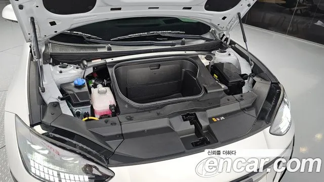 Hyundai Ioniq 6 — Фото автомобиля 9