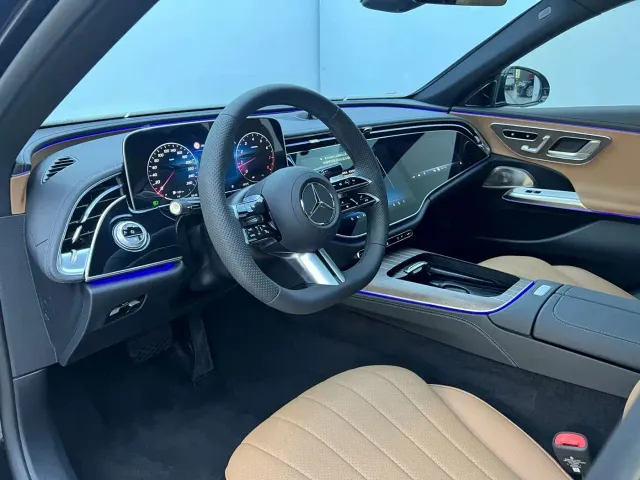 Mercedes-Benz E-Class — Фото автомобиля 9