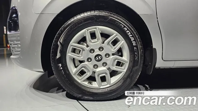 Hyundai Staria Staria — Фото автомобиля 5