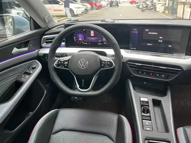 Volkswagen Lamando — Фото автомобиля 11