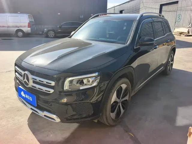Фотография автомобиля — Mercedes-Benz GLB-Class