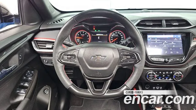 Chevrolet Trailblazer — Фото автомобиля 12