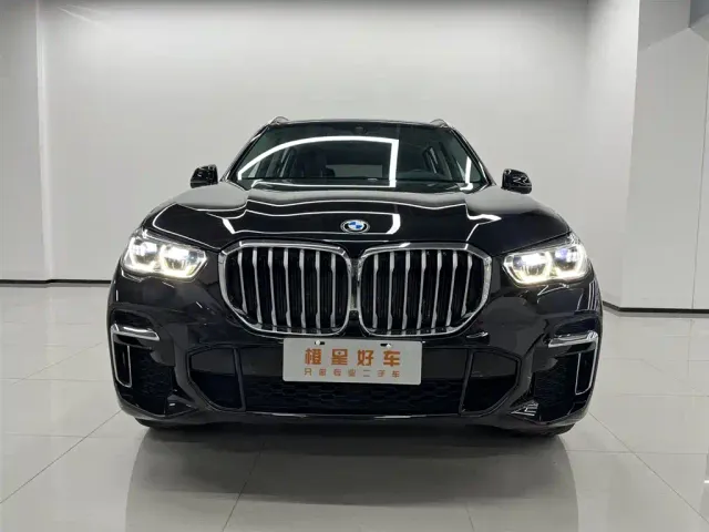 BMW X5 — Фото автомобиля 2