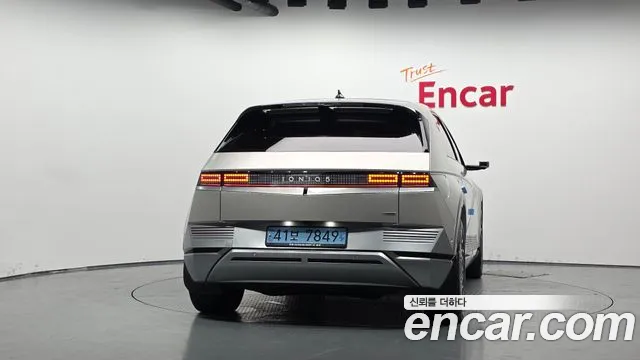 Hyundai Ioniq 5 — Фото автомобиля 4