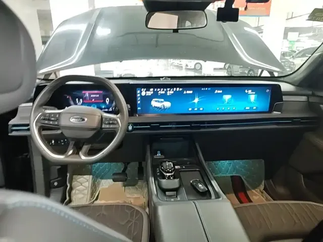 Ford Edge — Фото автомобиля 9