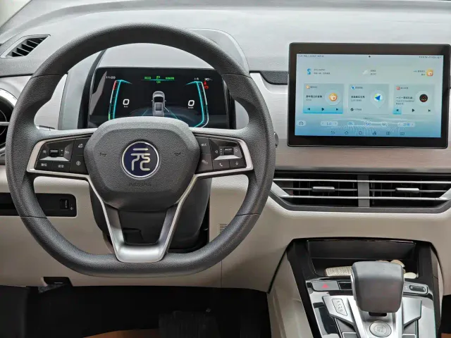 BYD Yuan Pro — Фото автомобиля 13