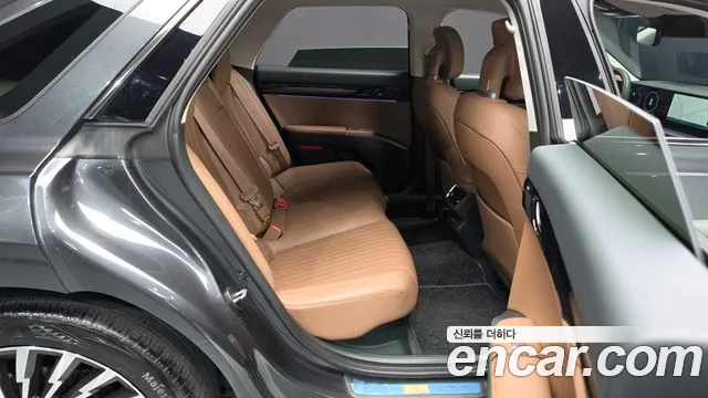 Hyundai Grandeur GN7 — Фото автомобиля 17