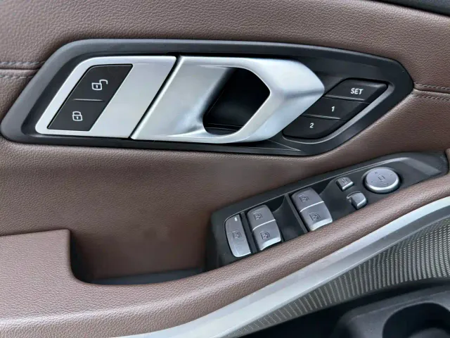 BMW 3 Series — Фото автомобиля 14