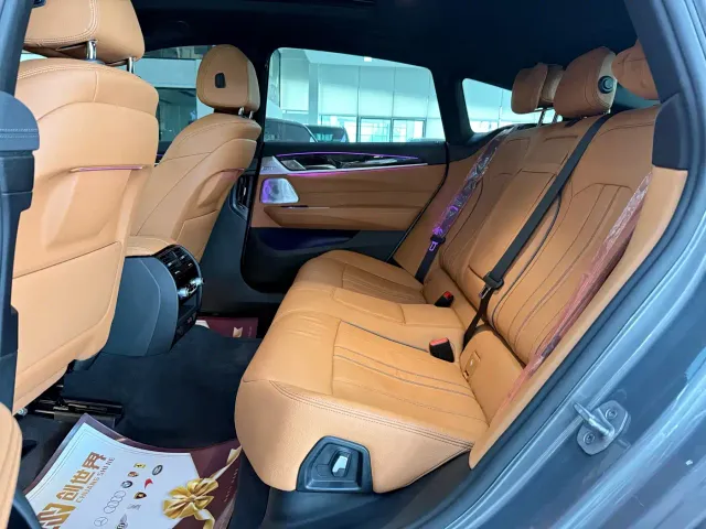 BMW 6 Series Gran Turismo — Фото автомобиля 9