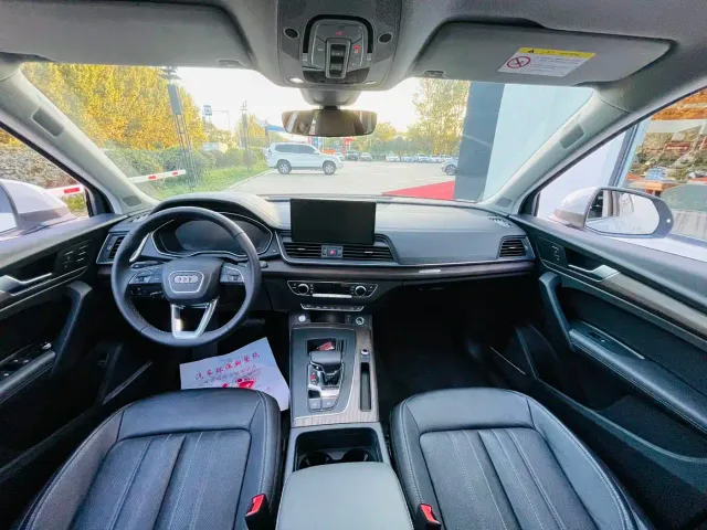 Audi Audi Q5L 2022 45T Luxury Elegance — Фото автомобиля 9