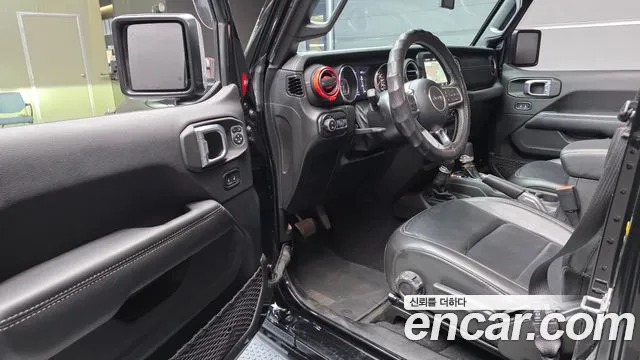 Jeep Wrangler Wrangler (JL) — Фото автомобиля 10