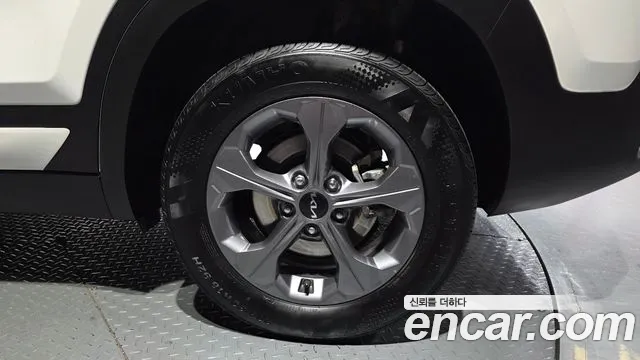 Kia Seltos — Фото автомобиля 6
