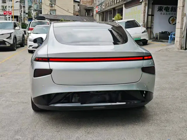 Xpeng P7 — Фото автомобиля 4