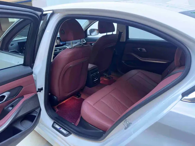 BMW 3 Series — Фото автомобиля 8