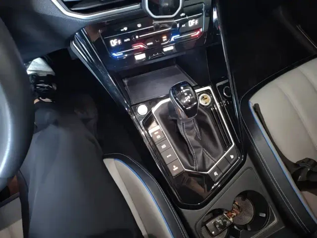Volkswagen Tayron GTE Plug-in Hybrid — Фото автомобиля 13