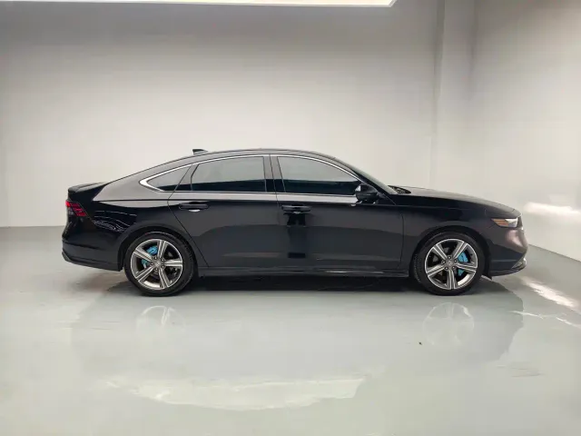 Honda Accord — Фото автомобиля 10