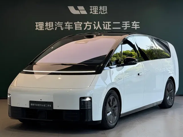 Фотография автомобиля — Li Auto MEGA