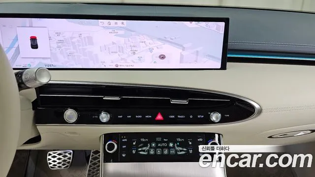 Genesis GV70 Electrified — Фото автомобиля 19