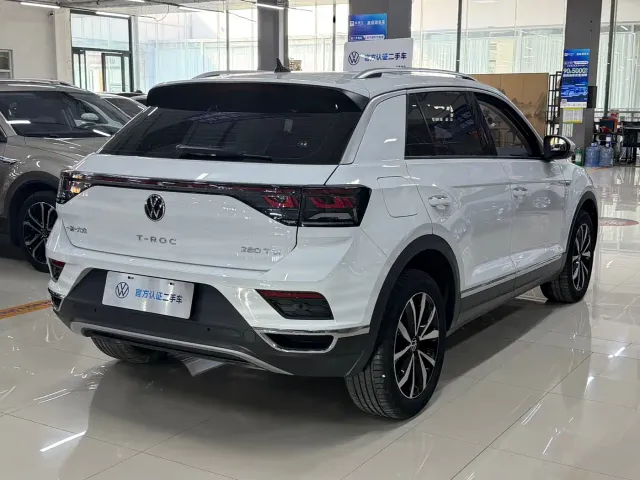 Volkswagen T-Roc — Фото автомобиля 4