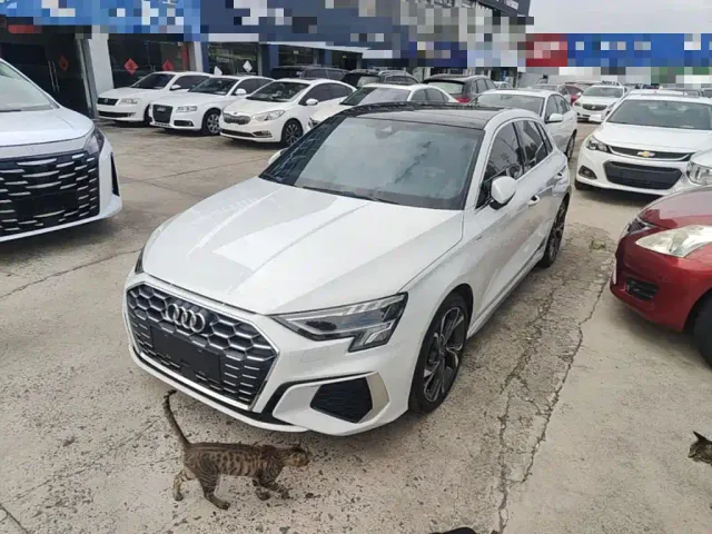 Фотография автомобиля — Audi A3