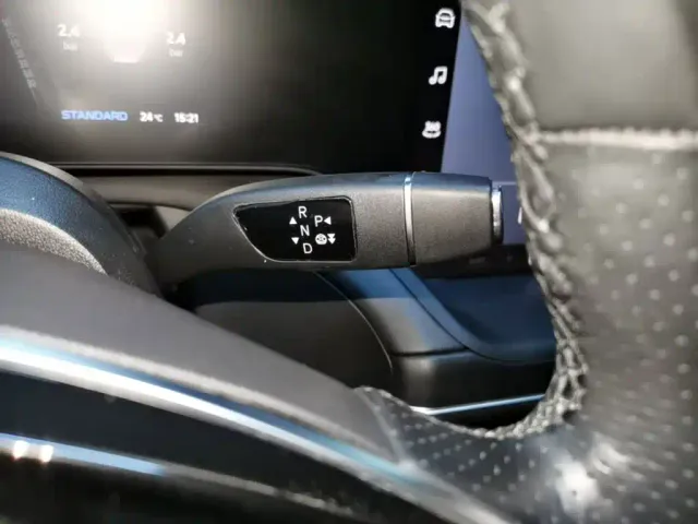 Xpeng P7 — Фото автомобиля 13