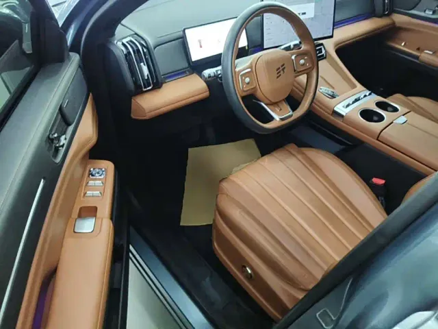 Jetour X70L — Фото автомобиля 15