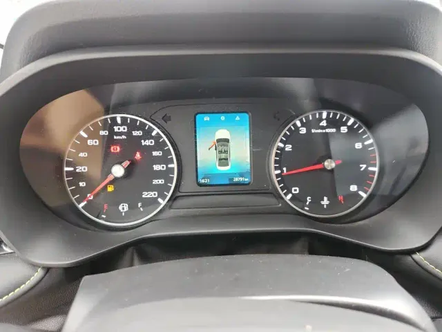 Roewe i5 — Фото автомобиля 7