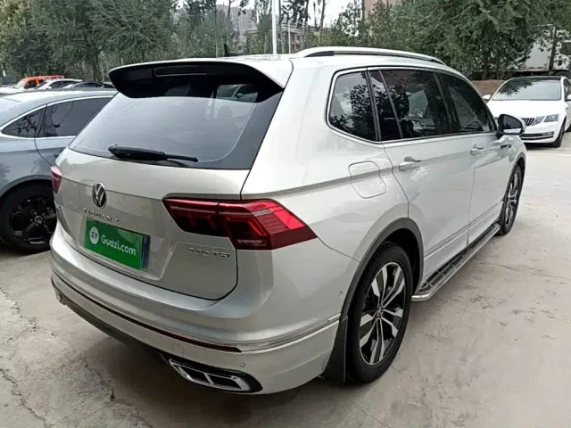 Volkswagen Tiguan L — Фото автомобиля 6