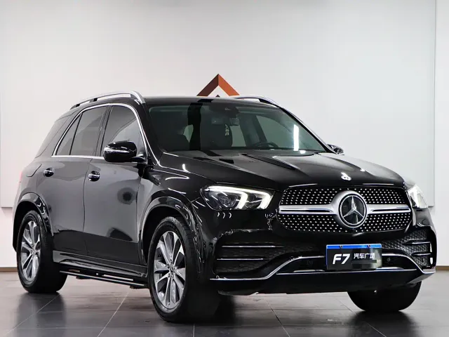 Mercedes-Benz GLE-Class — Фото автомобиля 3