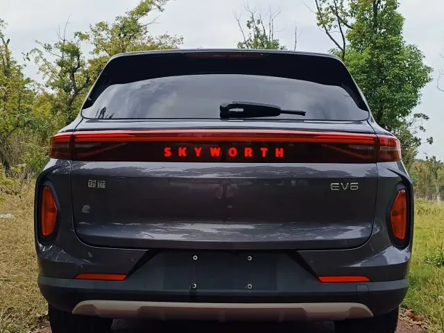 Skyworth Auto EV6 — Фото автомобиля 6