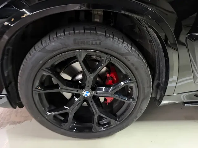BMW X5 — Фото автомобиля 11