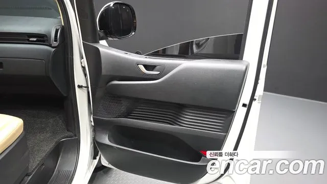 Hyundai Staria Staria L3.5 Tourer 11 мест — Фото автомобиля 23