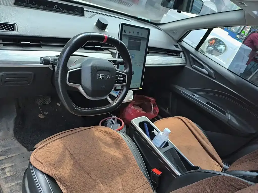 Nezha Auto Nezha V 2022 Trend 300 Lite LFP — Фото автомобиля 5