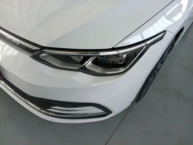 Volkswagen Golf — Фото автомобиля 17