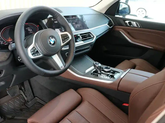 BMW X5 — Фото автомобиля 9