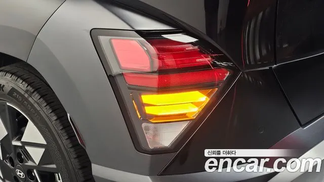 Hyundai Kona SX2 — Фото автомобиля 8
