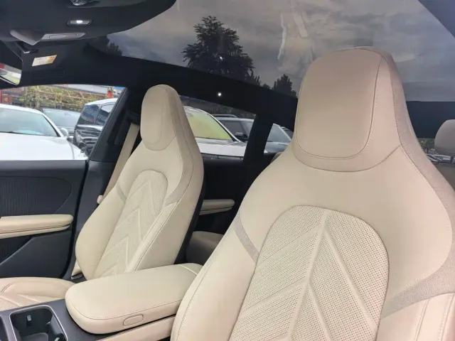 Nio ET5 Touring — Фото автомобиля 14
