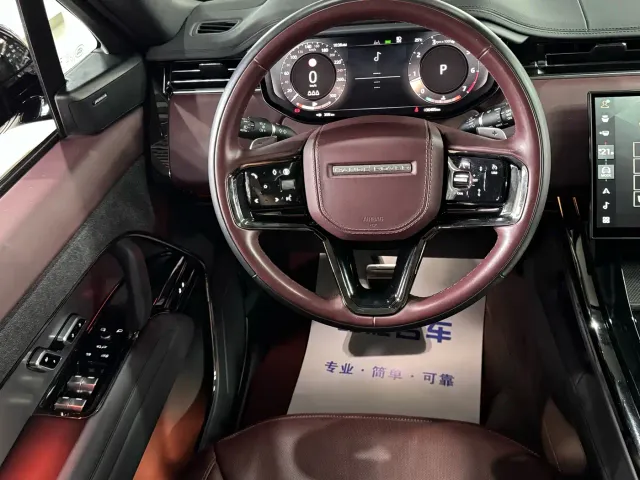 Land Rover Range Rover Sport — Фото автомобиля 7