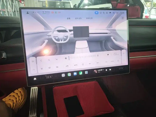 Xiaomi SU7 — Фото автомобиля 12