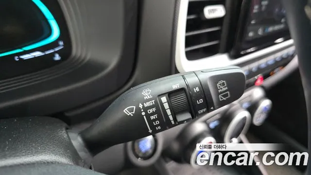 Hyundai Venue — Фото автомобиля 28