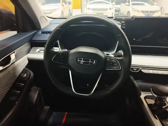 Geely Xingrui — Фото автомобиля 10