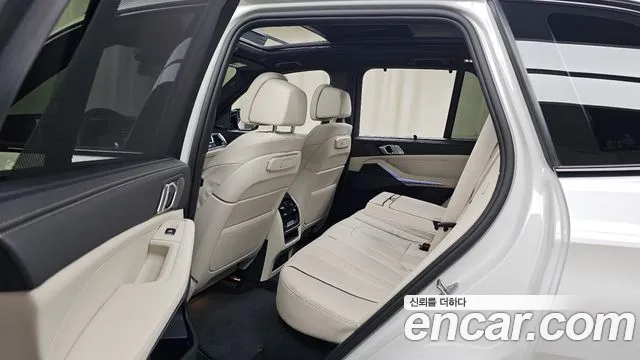 BMW X5 xDrive 40i M Sport — Фото автомобиля 10