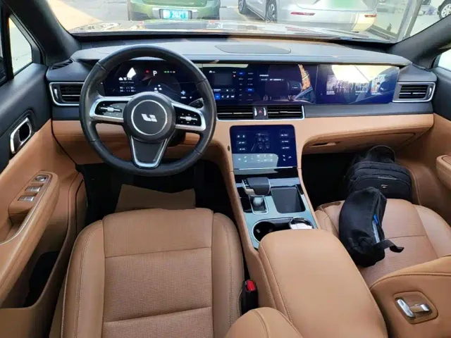 Li Auto ONE — Фото автомобиля 9