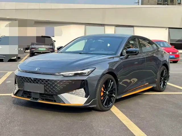 Фотография автомобиля — Changan UNI-V