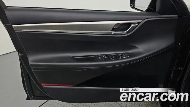 Hyundai Grandeur New — Фото автомобиля 24