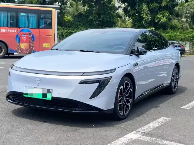 Фотография автомобиля — Nissan N7