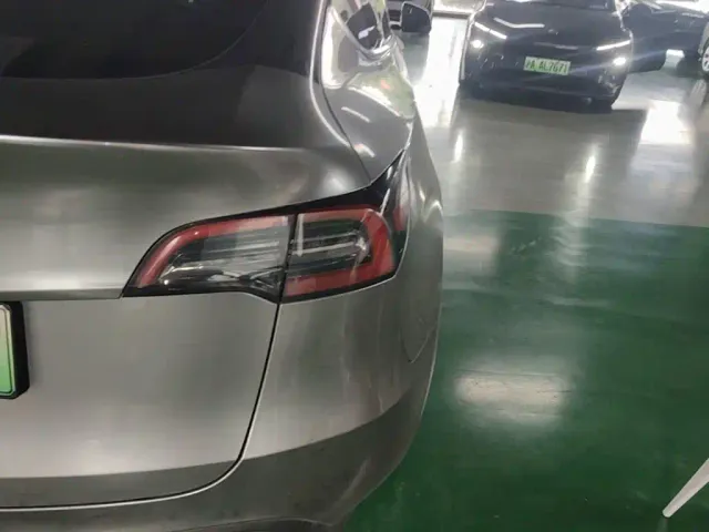 Tesla Model Y — Фото автомобиля 7